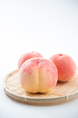 新鮮な桃