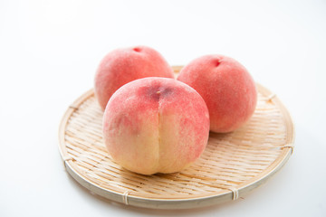 新鮮な桃
