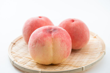 新鮮な桃
