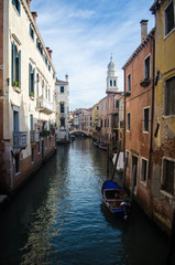 Obraz na płótnie Canvas Un canale di Venezia