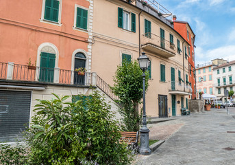 Fototapeta na wymiar Beautiful houses with colored facades in Varese Ligure