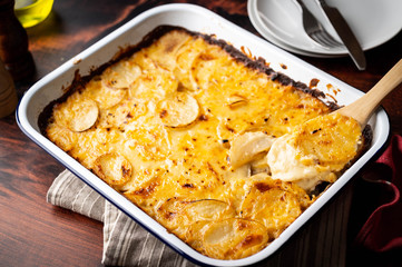 american dinner, au gratin potatoes