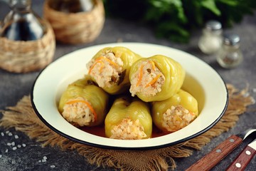 Stuffed green pepper with rice and minced chicken breast, onions, carrots and tomatoes.