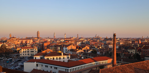 Fototapeta na wymiar view of Venice from above
