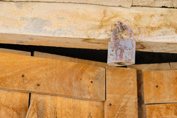 old wood door lock, padlock building ancient iron close up background wallpaper