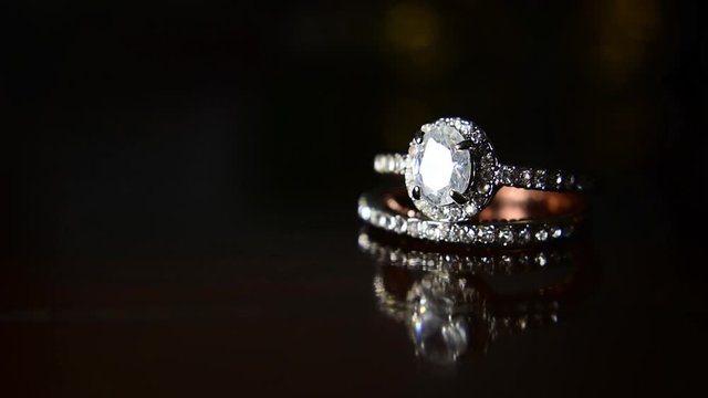 
Wedding ring
 A white gold ring with diamonds