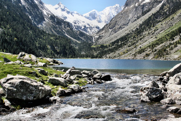 A view of the lake and the Pyrenees mountains at Lac Du Gaube