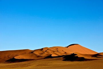 Fototapeta na wymiar Namib-Naukluft Park, Sossusvlei Dunes in Namibia