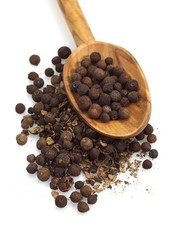 Jamaica Pepper, peper nigrum against White Background