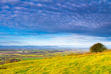 A walk around Bredon hill near Pershore in Worcestershire west midlands with good views of the Malvern Hills to the west