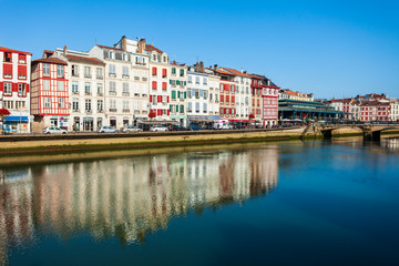 Naklejka premium Colorful houses in Bayonne, France