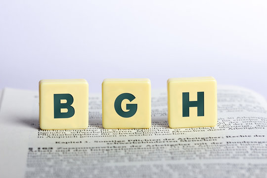 BGH in Buchstaben auf einem Buch