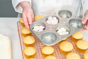 Baking cupcakes