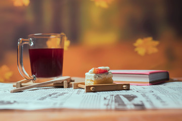 Mixed Berry Juice With strawberry cake