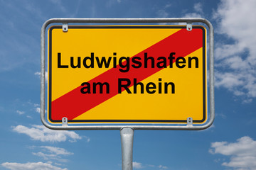 Fototapeta premium Ortstafel Ludwigshafen am Rhein