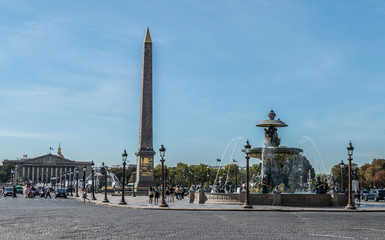 Obraz premium Place de la Concorde in Paris with an obelisk and fountain