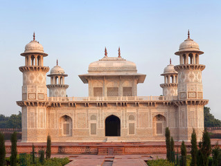 Fototapeta na wymiar Tomb of Itimad-Ud-Daulah in Agra, India. It is a Mughal mausoleum in the Indian state of Uttar Pradesh.