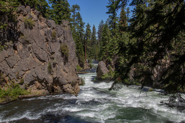Fototapeta na wymiar Benham Falls, Deschutes River, Oregon