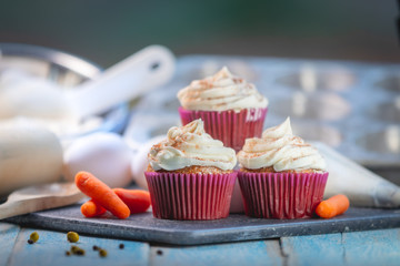 Carrot Cake Cupcakes with Cream Cheese Frosting