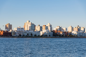 Fototapeta na wymiar beautiful ocean coast on a sunny day in Punta del Este