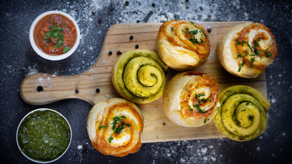 Pizza rolls
