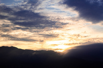 atardecer con puesta de sol