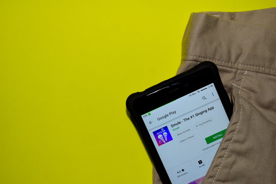 Smule - The #1 Singing App dev application on Smartphone screen. Smule is a freeware web browser developed by Smule
