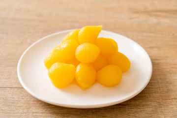  Sweet gold egg yolk drop