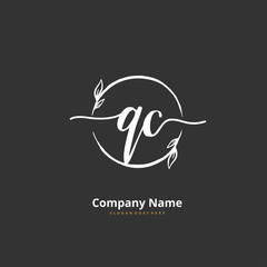 Fototapeta premium Q C QC Initial handwriting and signature logo design with circle. Beautiful design handwritten logo for fashion, team, wedding, luxury logo.