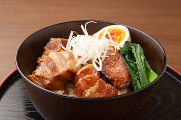 豚の角煮丼