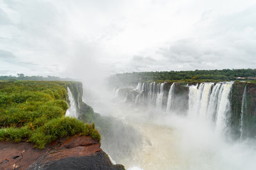 waterfall foz de iguazú argentina