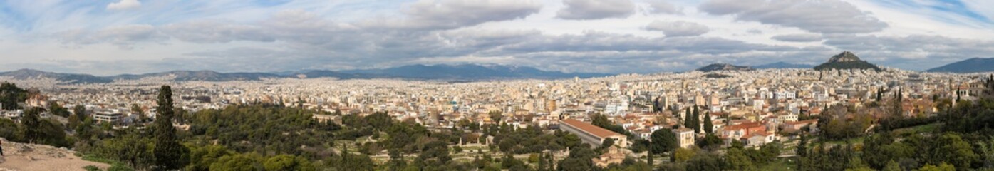 Fototapeta na wymiar Panoramic views over Athens, Greece