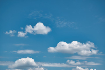 Naklejka na ściany i meble Beautiful blue sky with with light puffy cirrus clouds background