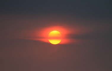 sunset, sun, sky, sunrise, clouds, nature, orange, cloud, landscape, red, evening, horizon, light, sea, color, summer, abstract, bright, sunlight, beautiful, yellow, dawn, dramatic, ocean, beauty