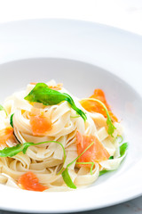 tagliatelle with smoked salmon and spinach