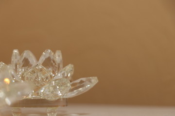 クリスタルの置物