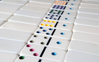 fichas de domino, secuencia de fichas de domino, juego de domino, fichas de juego de domino