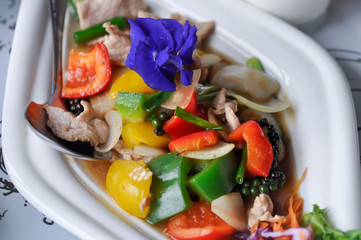 stir fried vegetable with pork