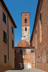 Turm in der Altstadt von Lucca in der Toskana, Italien 