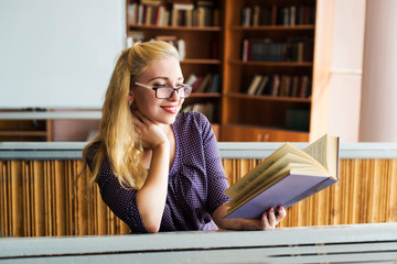 girl student reading  book