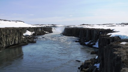 Auf Island
