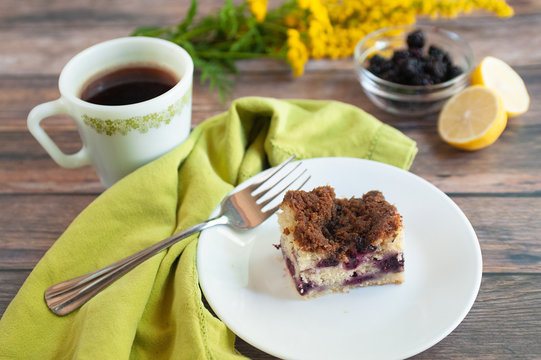 coffee and cake breakfast table