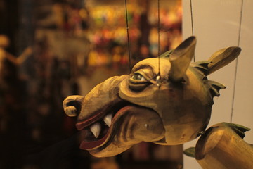 marioneta dragón