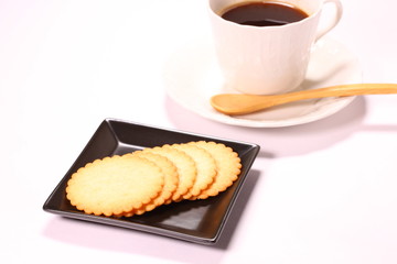バタークッキーとコーヒー