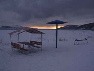 Winter evening in the bay.