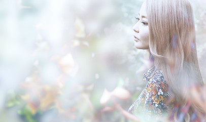 Fototapeta premium パステルカラー背景の女性と花のボタニカルなイメージコラージュ