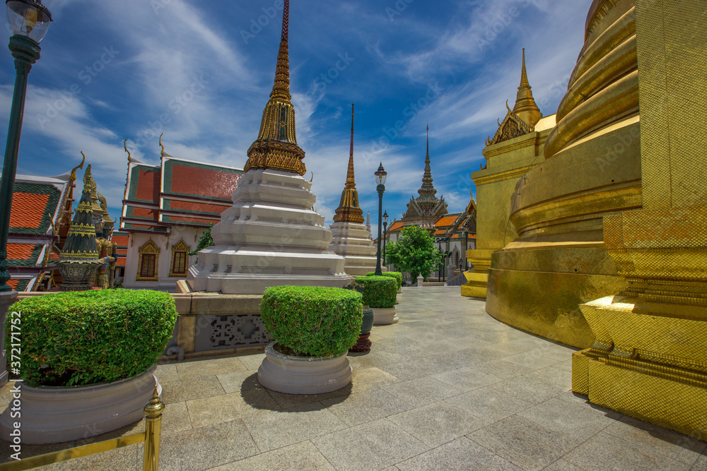 Wall mural background of one of bangkok's major tourist attractions(temple of the emerald buddha-wat phra si ra