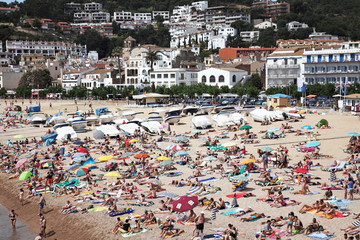 Volle Strände in Spanien (Tossa de Mar)