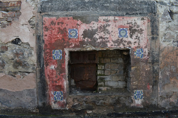 Fototapeta na wymiar A Victorian fireplace within a ruin in the Scottish Highlands