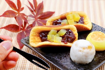 さつま芋を使ったどら焼きと饅頭　秋のイメージ